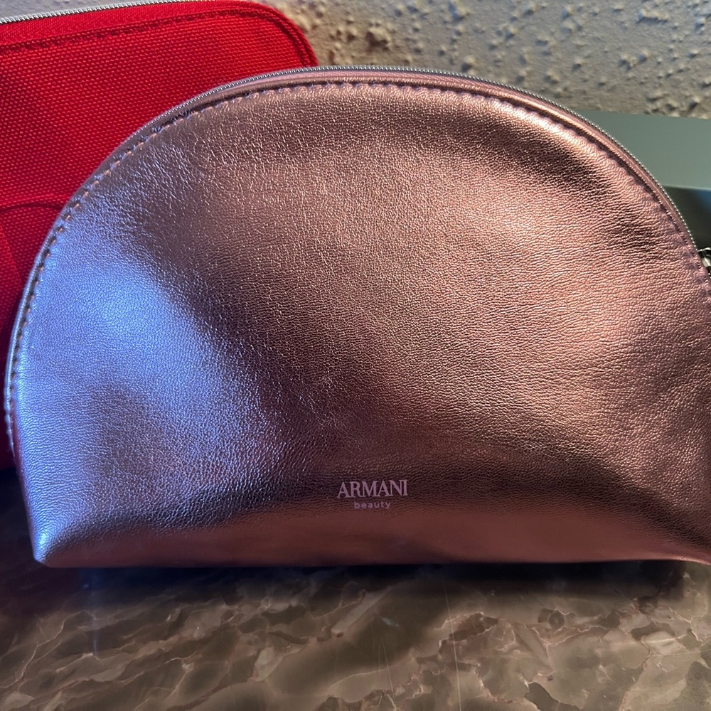 Giorgio Armani GWP Pink Metallic Makeup Pouch - Picture 2 of 3